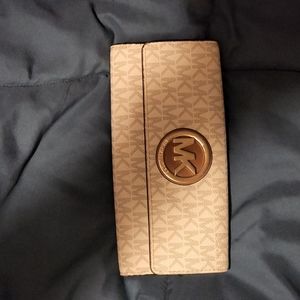 Michael Kors wallet